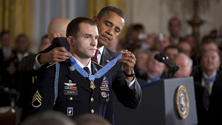 Illustration for article titled Listen To The First Living Medal Of Honor Recipient Since Vietnam